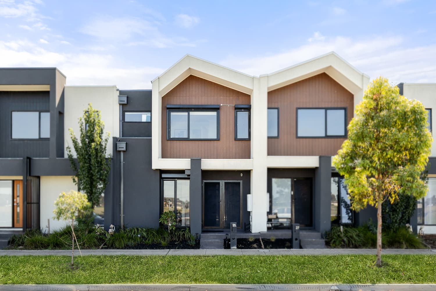 25 Adventure Avenue, Fraser Rise VIC 3336, Fraser Rise - Image 1