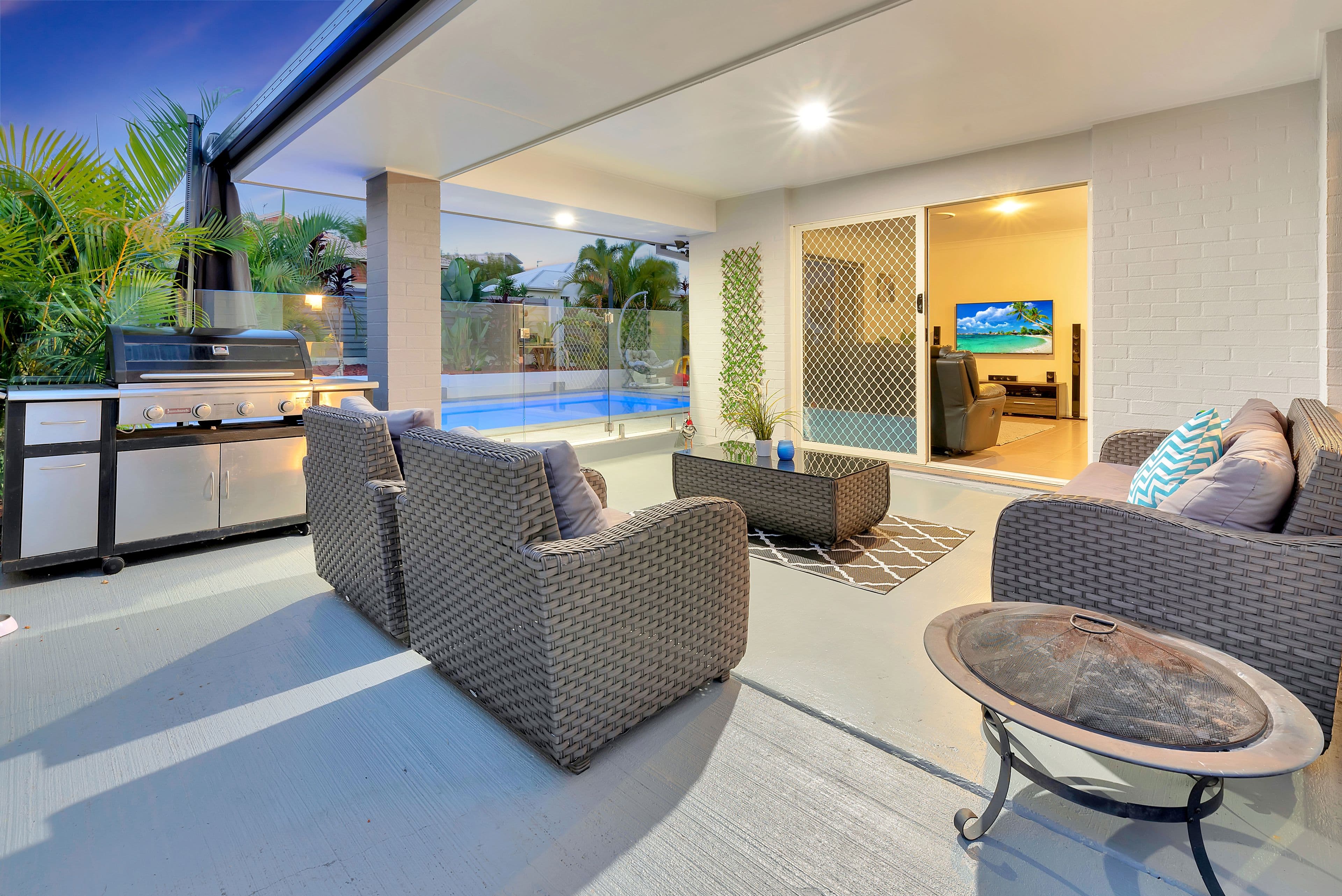 6 Starush Court, Upper Coomera QLD 4209, Upper Coomera - Thumbnail 4