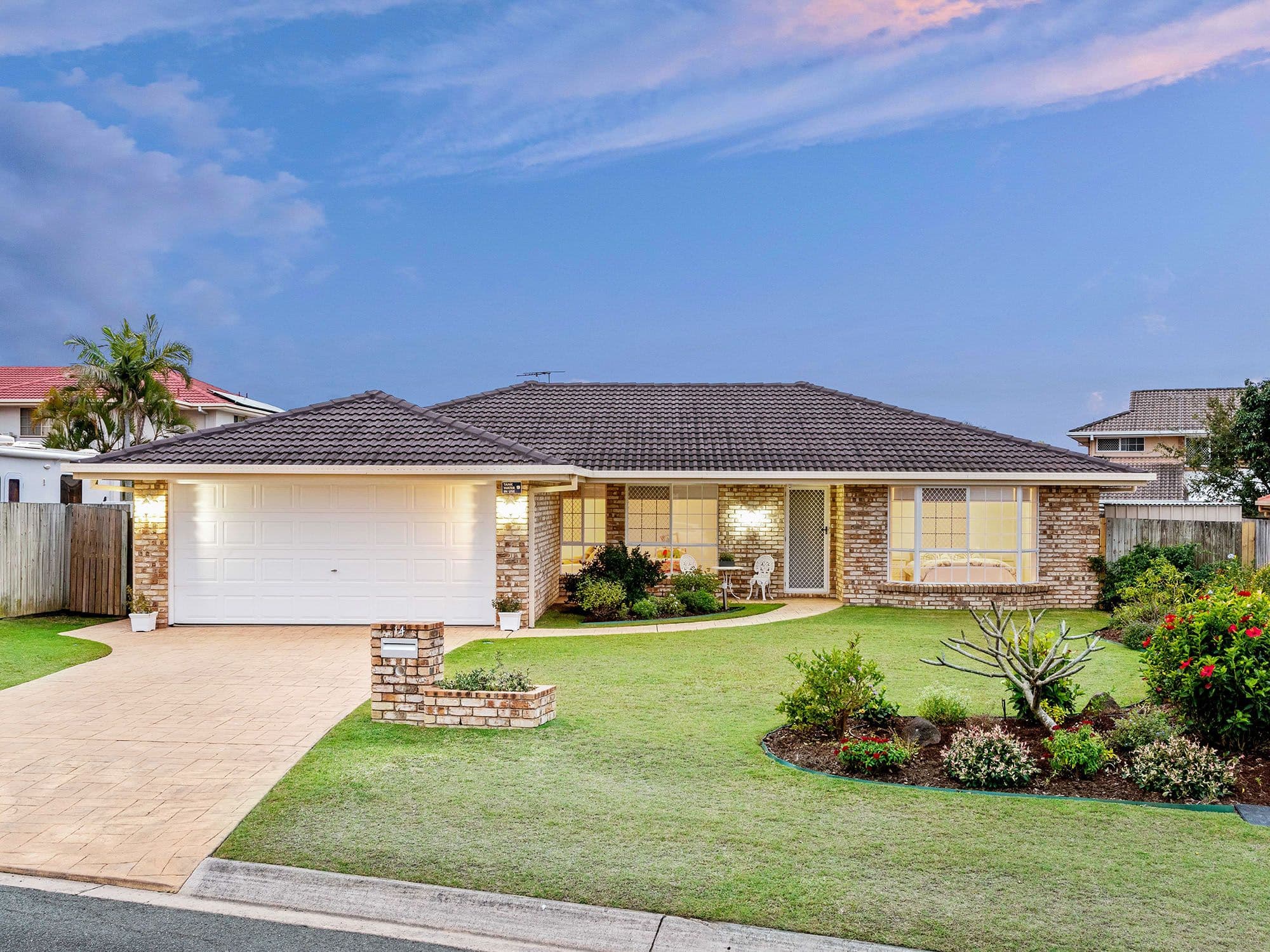 14 Lindeman Place, Eight Mile Plains QLD 4113, Eight Mile Plains - Image 1