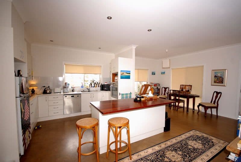 33 Wallace Street, BRAIDWOOD NSW 2622, Braidwood - Thumbnail 3