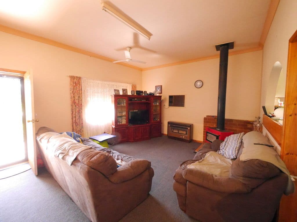 23 Baronga Street, Cowra NSW 2794, Cowra - Thumbnail 2