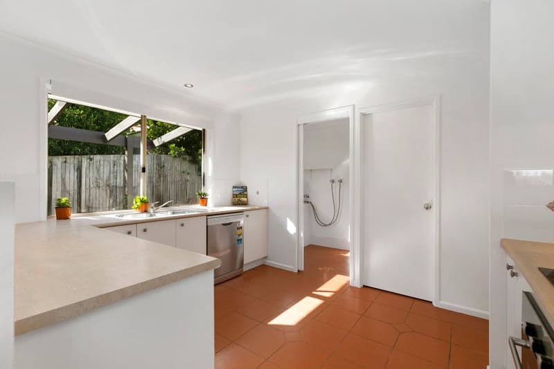 23 Comet Drive, Sunrise Beach - Thumbnail 6