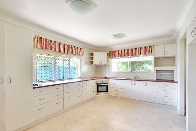 7 Amanda Street, Rochedale South QLD 4123, Rochedale South - Thumbnail 2