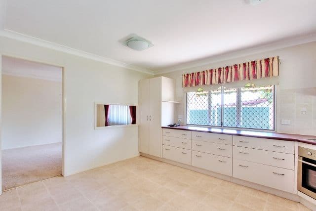 7 Amanda Street, Rochedale South QLD 4123, Rochedale South - Thumbnail 3