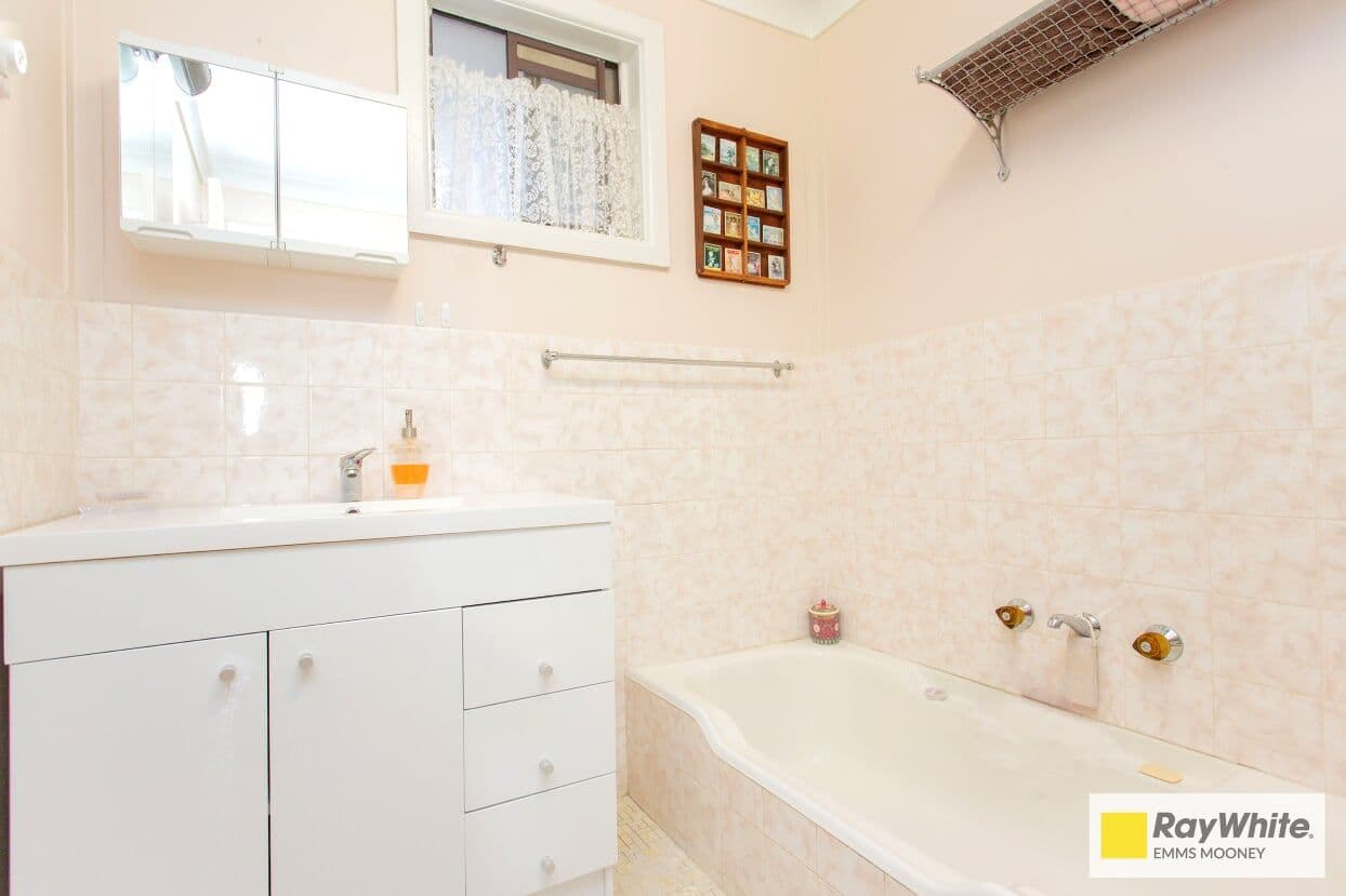 5 Farrer Street, Cowra - Thumbnail 7