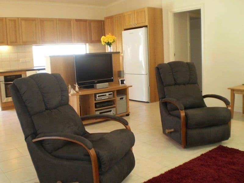 6 Oimara Street, Fern Bay, NSW, 2295, Fern Bay - Thumbnail 4