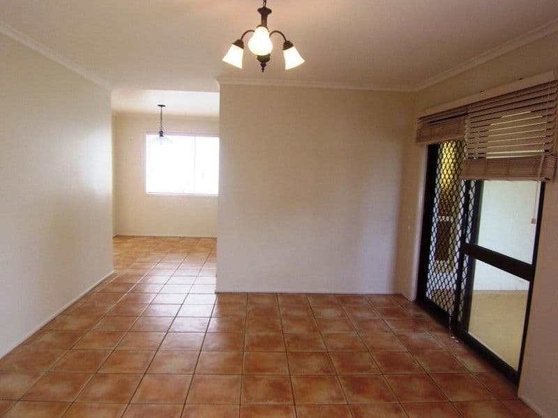 6  Hilarie Avenue, SPRINGWOOD QLD 4127, Springwood - Thumbnail 7