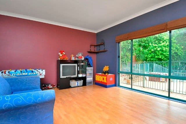 14 Kilmuir Street, HIGHLAND PARK QLD 4211, Highland Park - Thumbnail 4