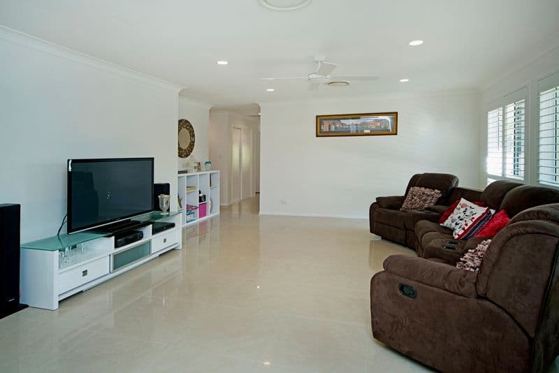 18 Stephens Street, UPPER COOMERA QLD 4209, Upper Coomera - Thumbnail 3
