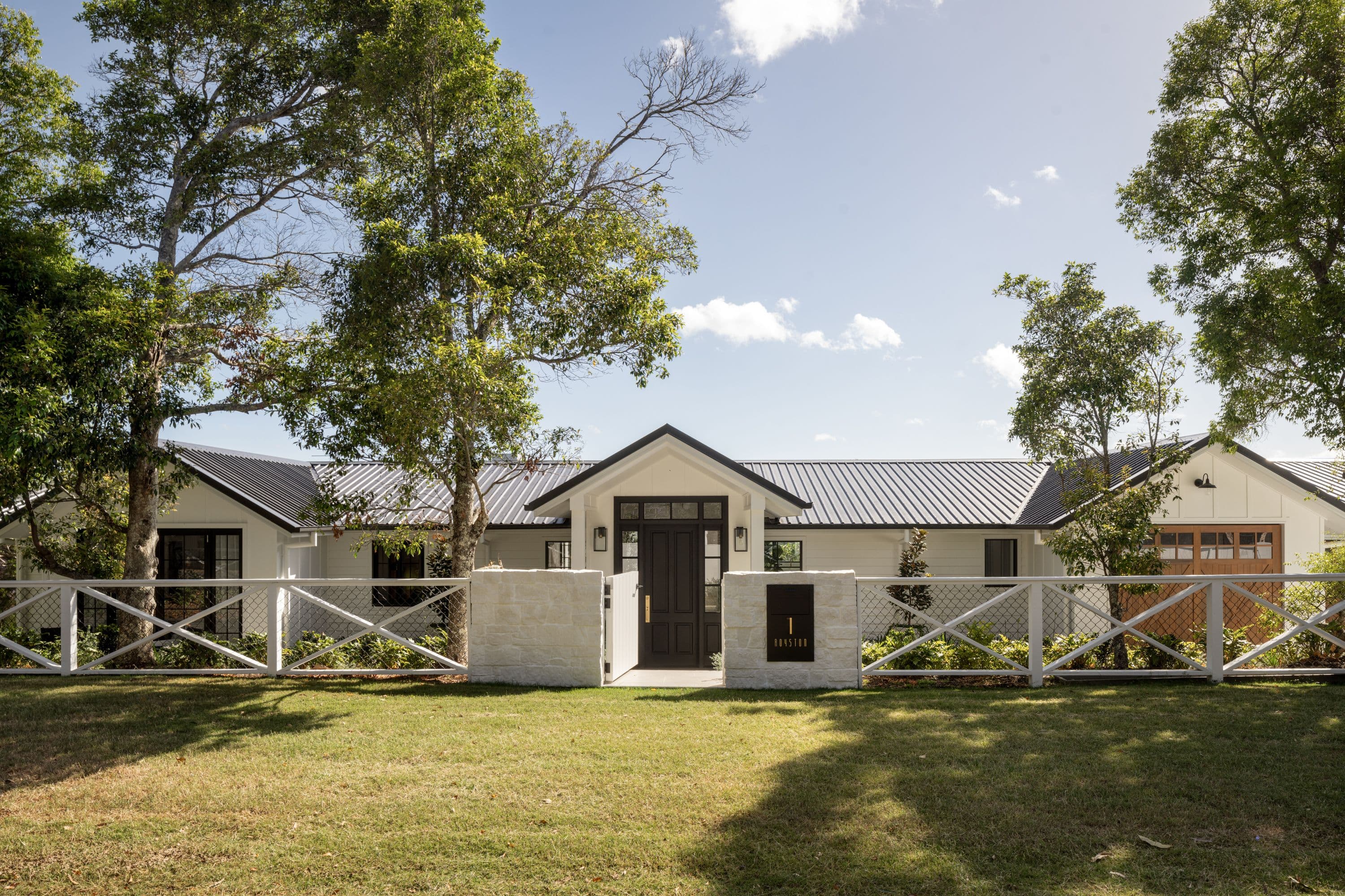 1 Royston Street, Brookfield QLD 4069, Brookfield - Image 1