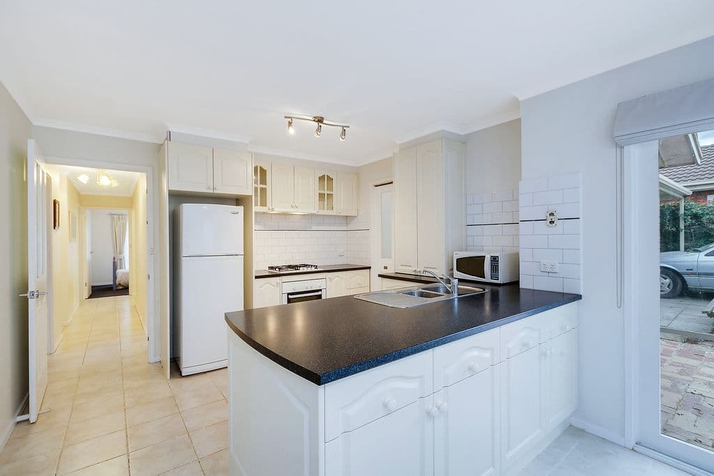 11 Bluegum Court, Mill Park VIC 3082, Mill Park - Thumbnail 2