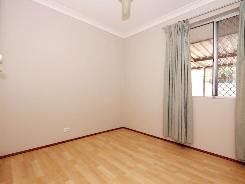 150 Illawarra Crescent, BALLAJURA WA 6066, Ballajura - Thumbnail 4