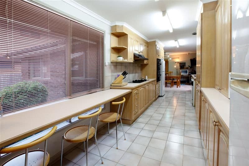 30 Chaucer Crescent, BUNDOORA VIC 3083, Bundoora - Thumbnail 2