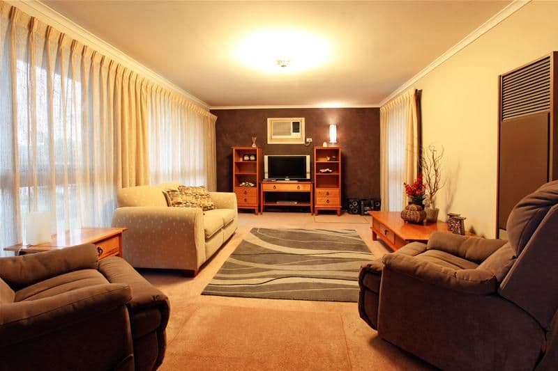 30 Chaucer Crescent, BUNDOORA VIC 3083, Bundoora - Thumbnail 3