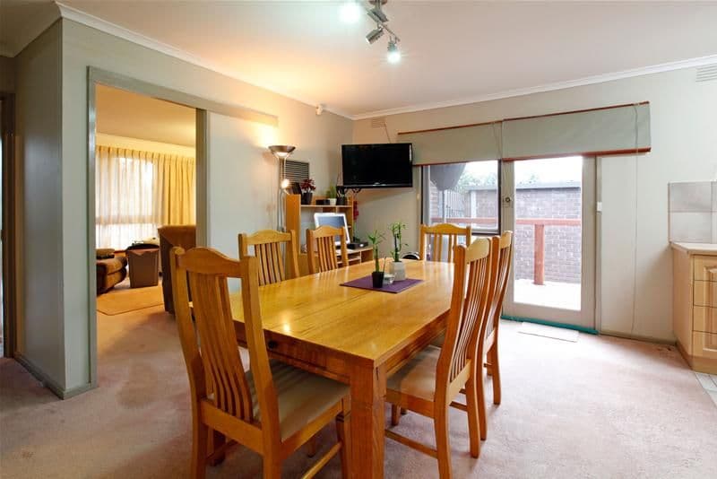 30 Chaucer Crescent, BUNDOORA VIC 3083, Bundoora - Thumbnail 4