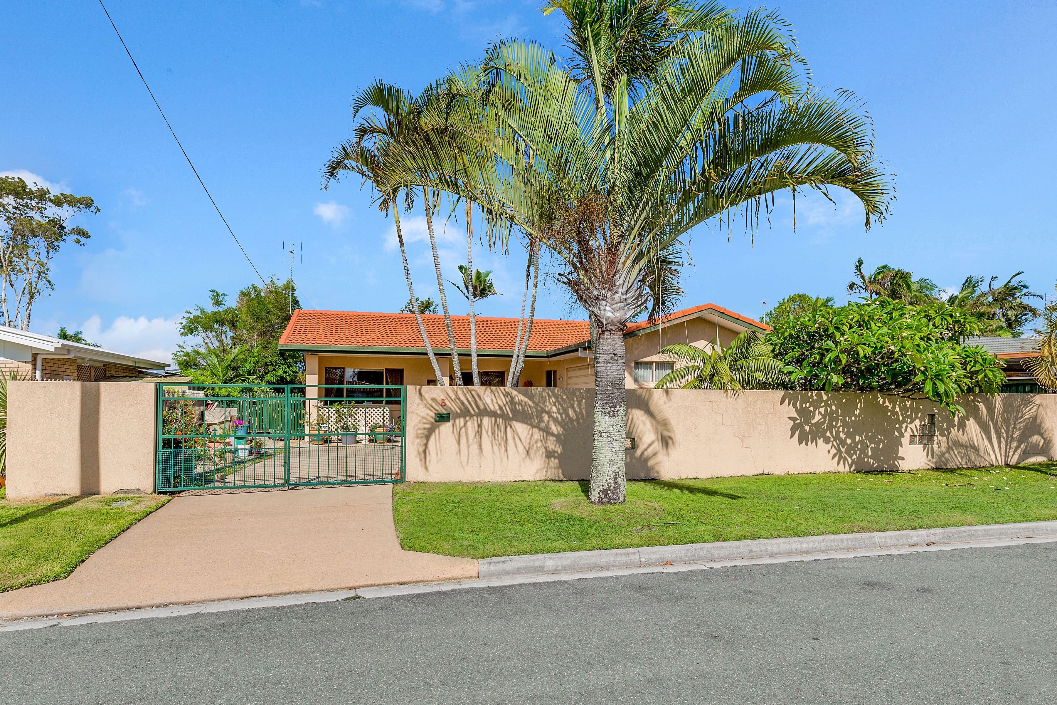 8 Elinya Street, Battery Hill QLD 4551, Battery Hill - Thumbnail 2