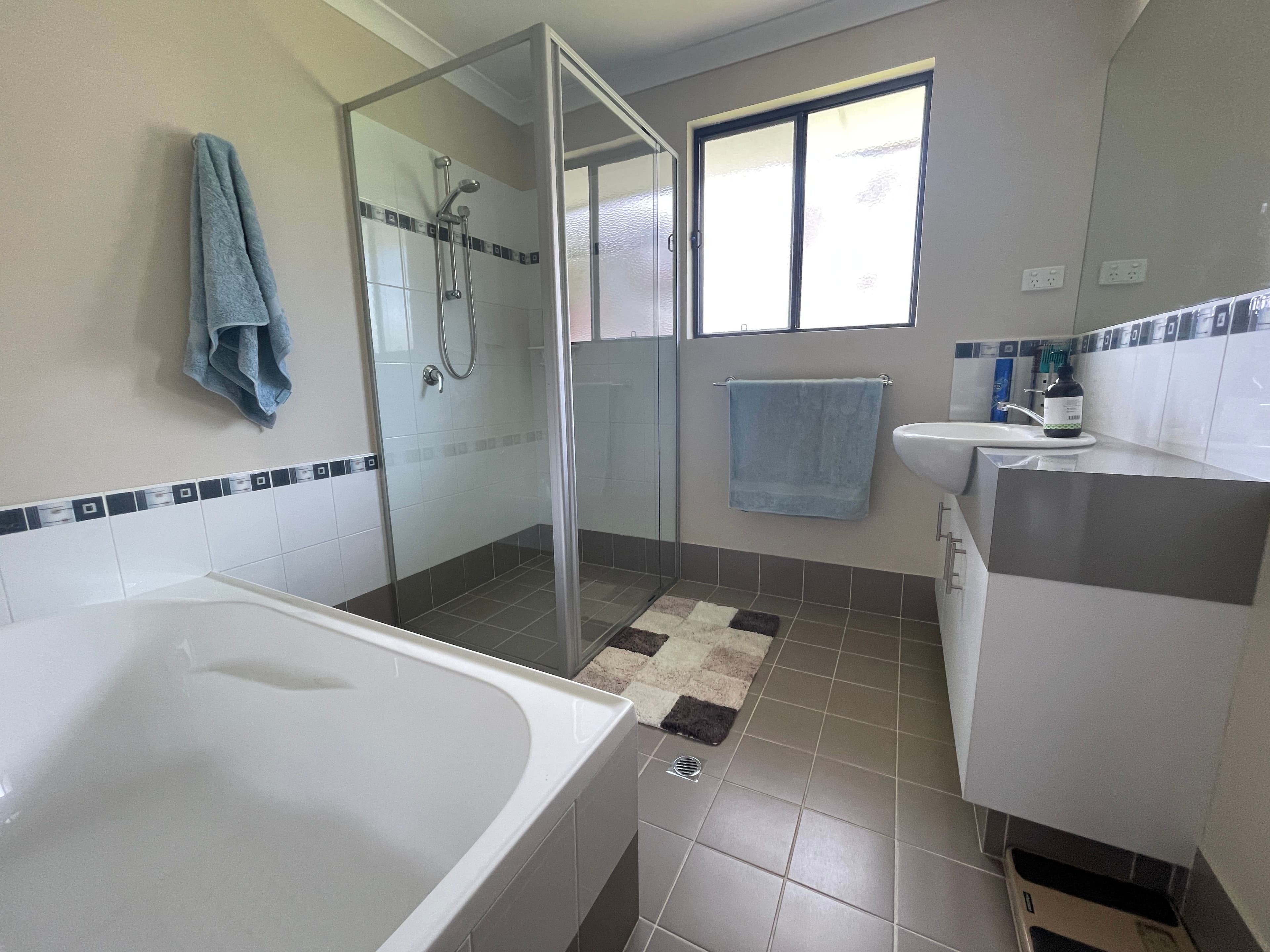 66 Carbine Street, Orana WA 6330, Orana - Thumbnail 5