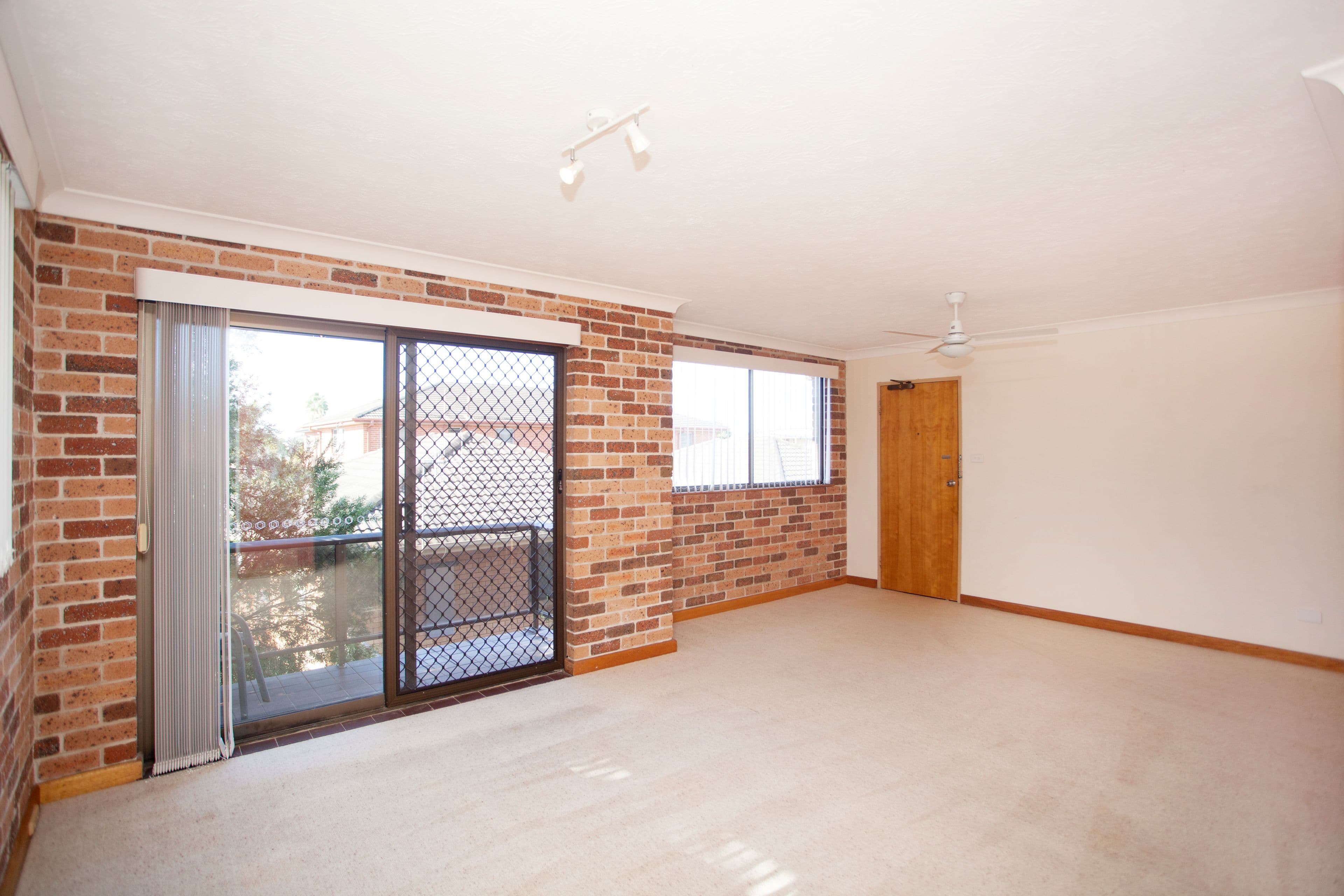 282-284 Victoria Street, Taree NSW 2430, Taree - Thumbnail 3