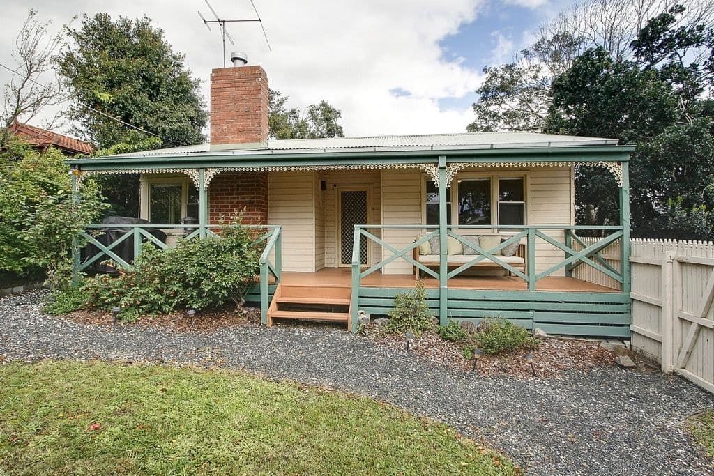 35 Commercial Road, FERNTREE GULLY VIC 3156, Ferntree Gully - Image 1