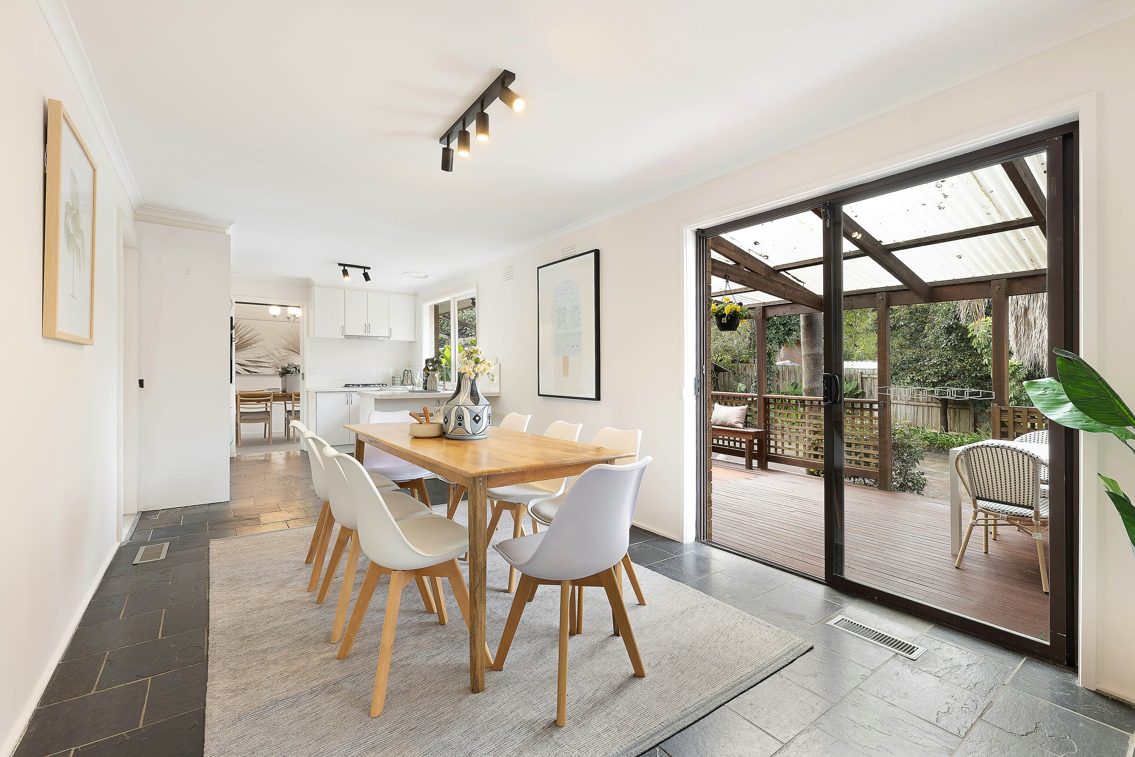 23 Avoca Way, Wantirna South VIC 3152, Wantirna South - Thumbnail 5