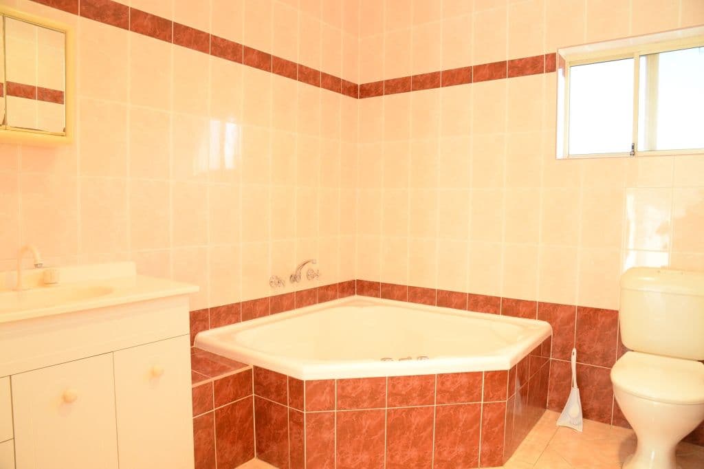 23 Solo Crescent, FAIRFIELD NSW 2165, Fairfield - Thumbnail 4