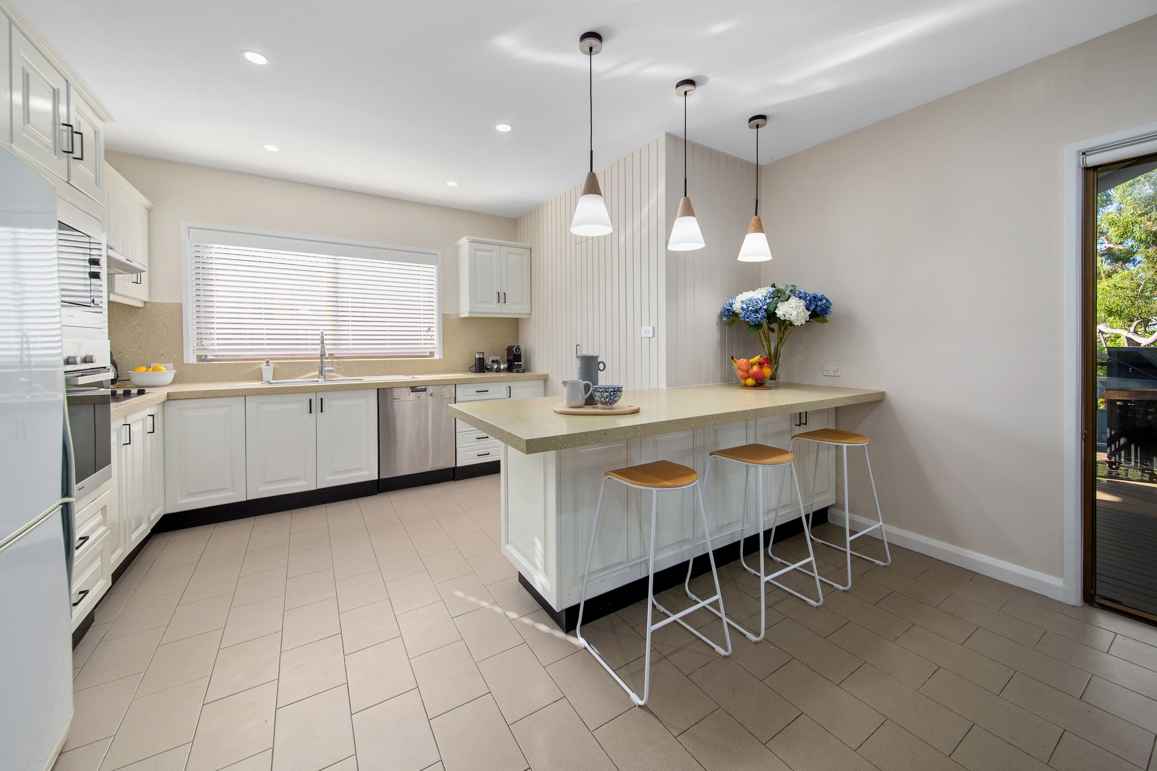 55 Blaxland Drive, Illawong NSW 2234, Illawong - Thumbnail 3