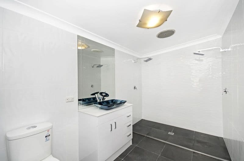 18 Tenth Avenue, RAILWAY ESTATE QLD 4810, Railway Estate - Thumbnail 6
