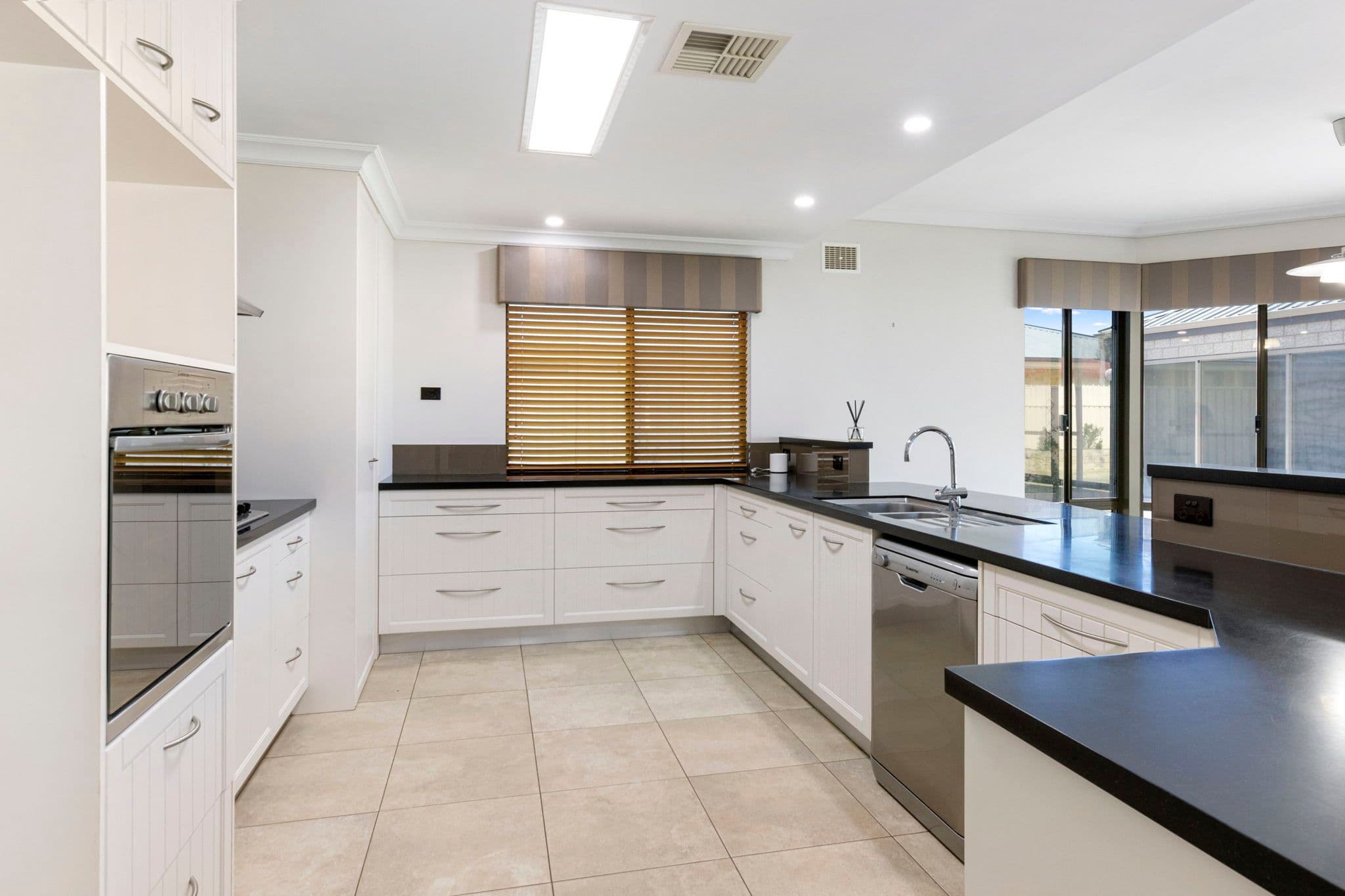 12 Seagull Drive, Broadwater WA 6280, Broadwater - Thumbnail 3