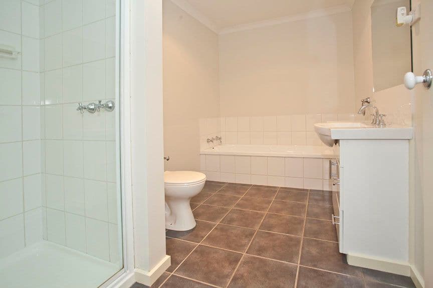 1 Eucalyptus Mews, NOTTING HILL VIC 3168, Notting Hill - Thumbnail 8