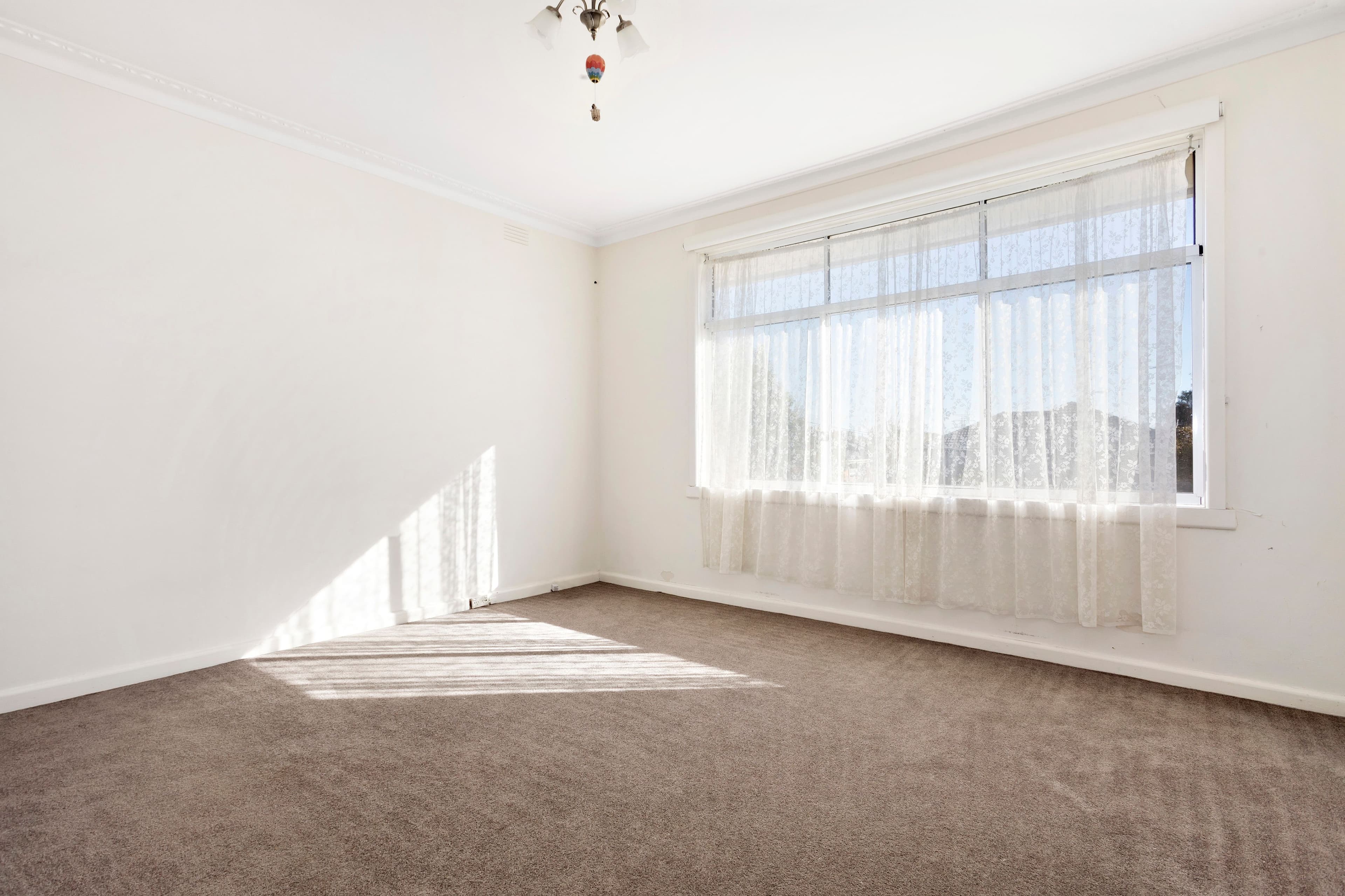 2 Torquay Avenue, Chadstone VIC 3148, Chadstone - Thumbnail 8