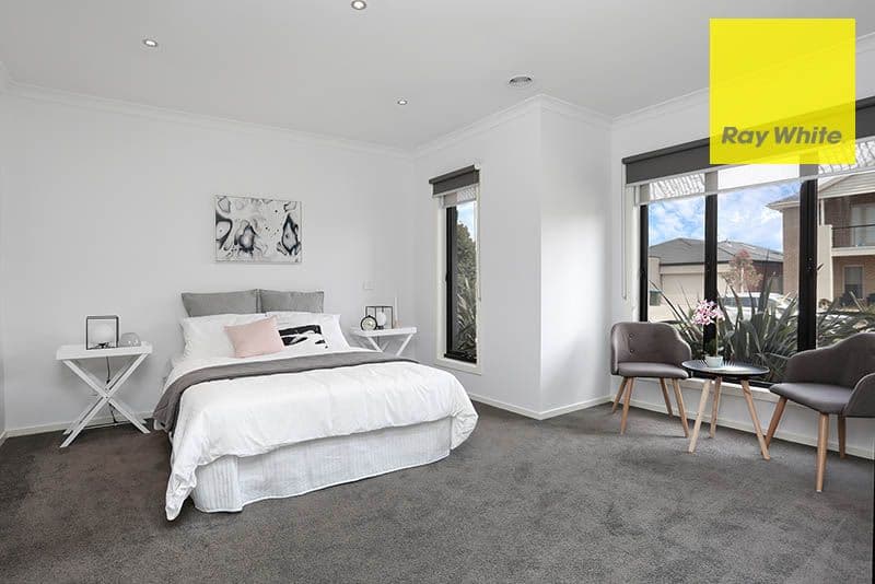 40 Mystic Grove, Point Cook VIC 3030, Point Cook - Thumbnail 2
