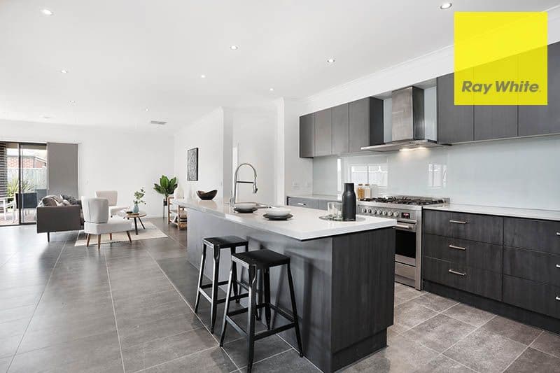 40 Mystic Grove, Point Cook VIC 3030, Point Cook - Thumbnail 3