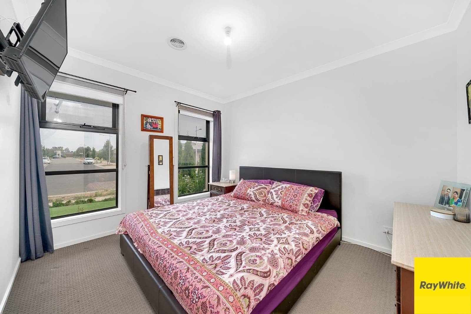 12 Howe Street, Tarneit VIC 3029, Tarneit - Thumbnail 4