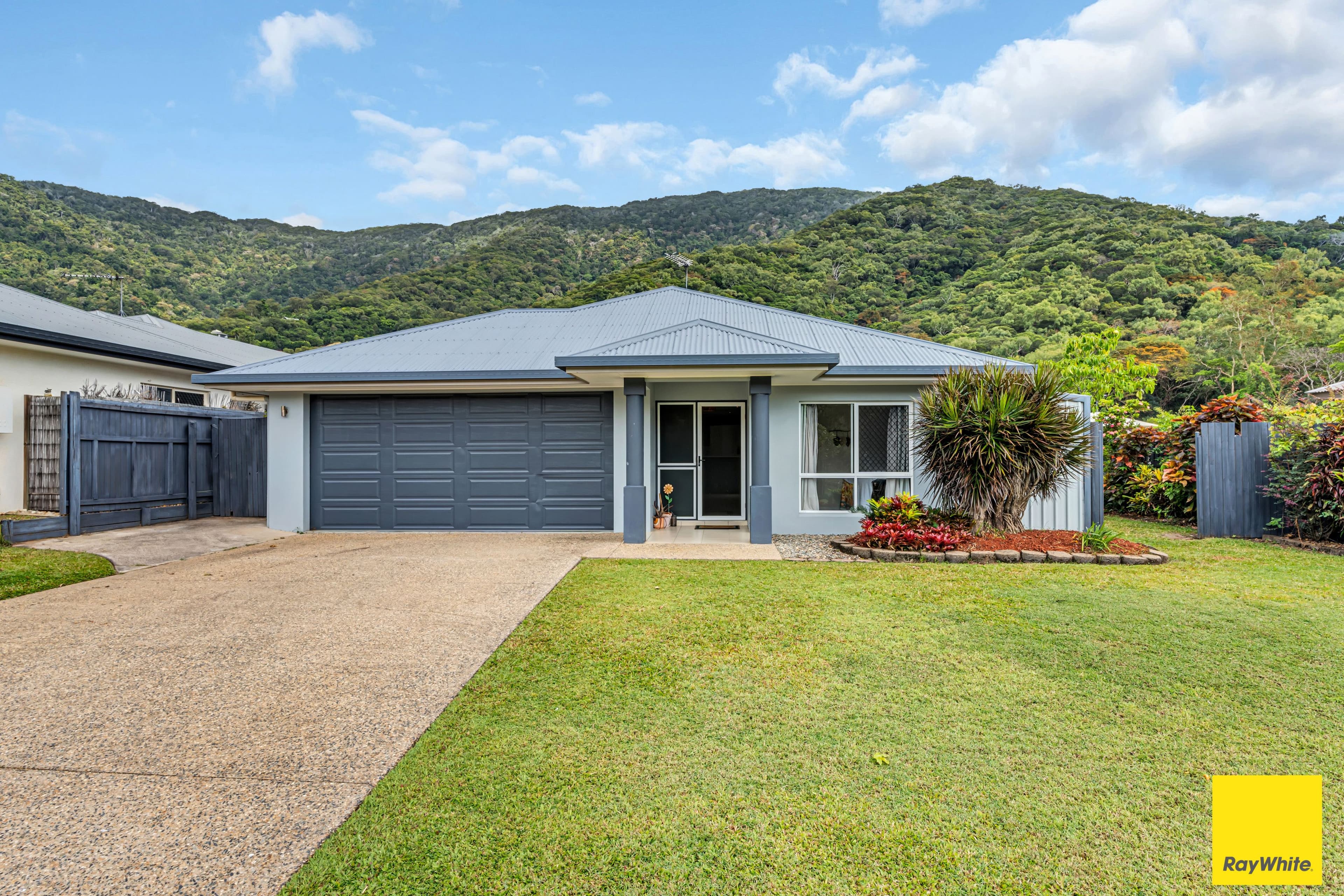 35 Hideaway Close, Palm Cove QLD 4879, Palm Cove - Thumbnail 2