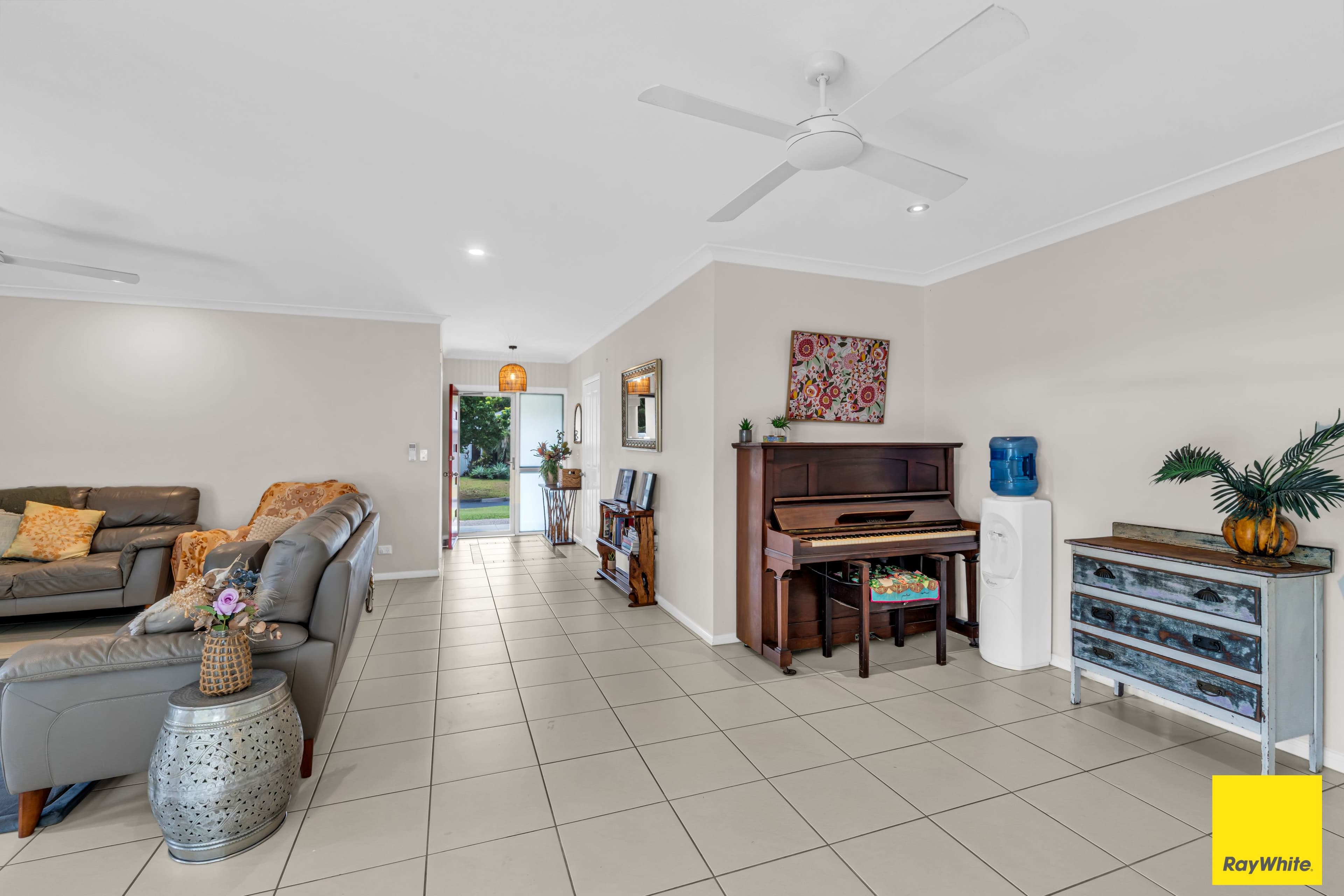 35 Hideaway Close, Palm Cove QLD 4879, Palm Cove - Thumbnail 4