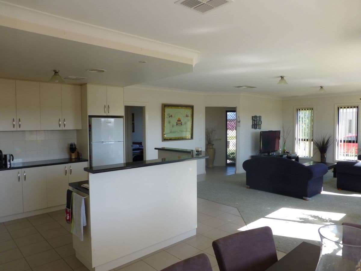 35 Wearne Road, ECHUCA VIC 3564, Echuca - Thumbnail 4