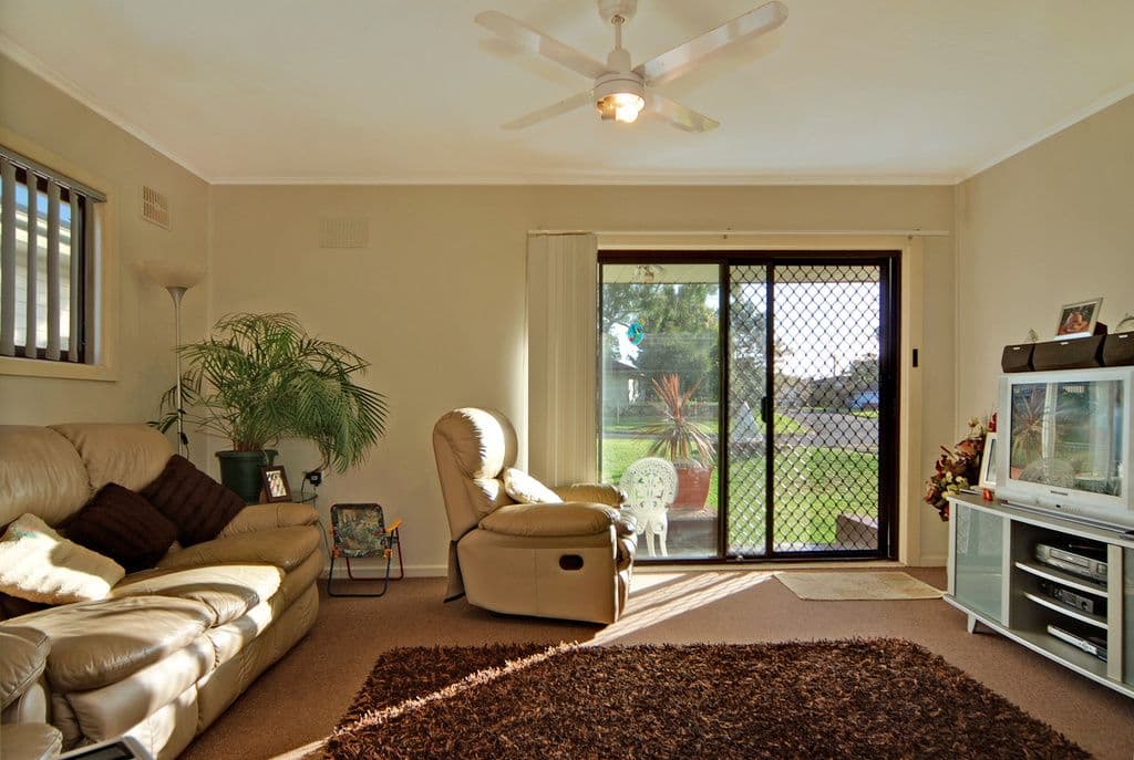 8 Anthony Street, LAKE ILLAWARRA NSW 2528, Lake Illawarra - Thumbnail 3