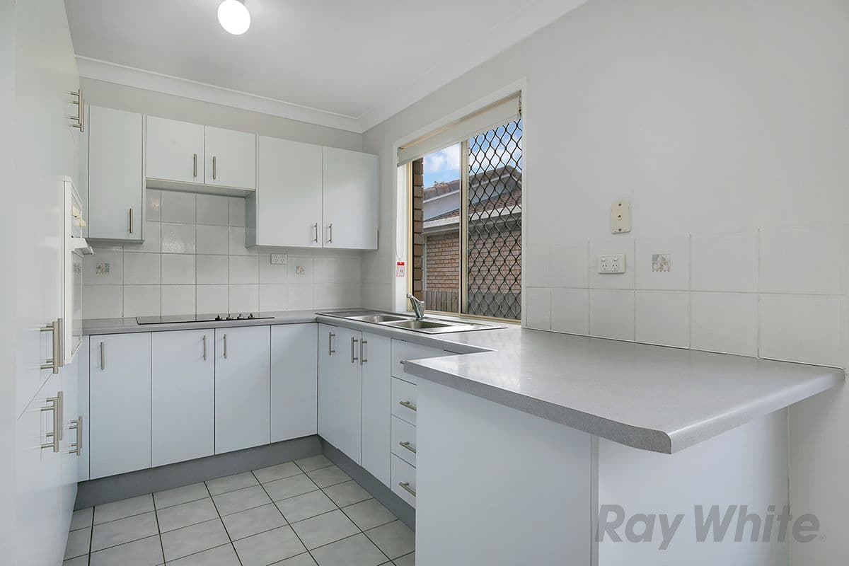 92 Ditton Road, Sunnybank Hills QLD 4109, Sunnybank Hills - Thumbnail 2