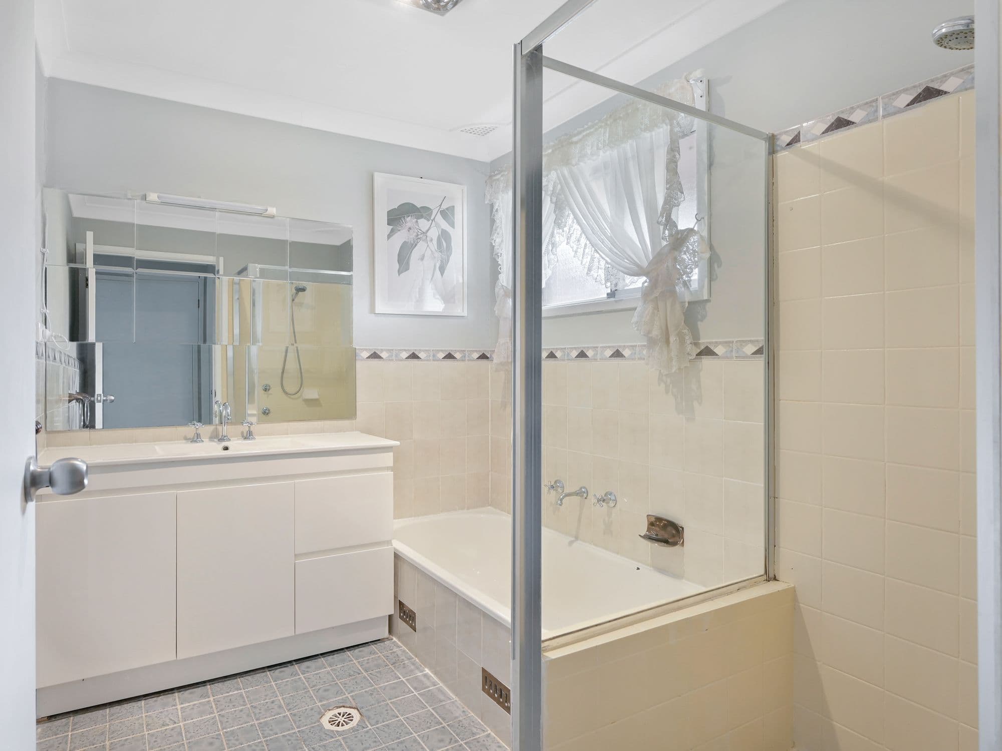 8/10 Bensley Road, Macquarie Fields NSW 2564, Macquarie Fields - Thumbnail 8