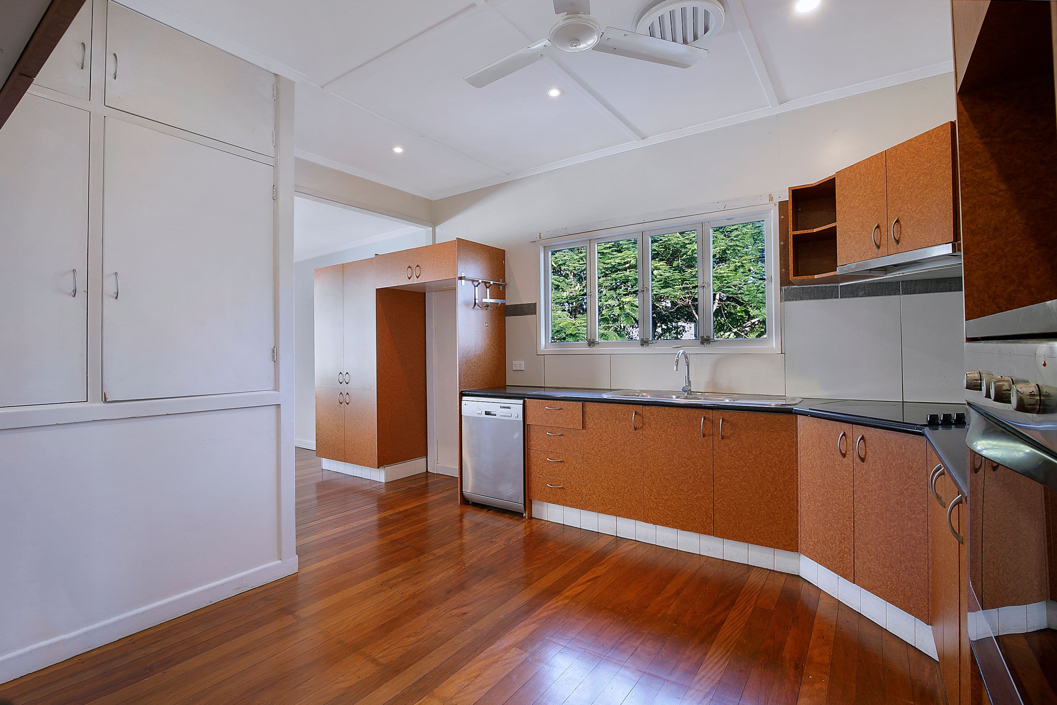 27 Fifth Avenue, Scarborough QLD 4020, Scarborough - Thumbnail 7
