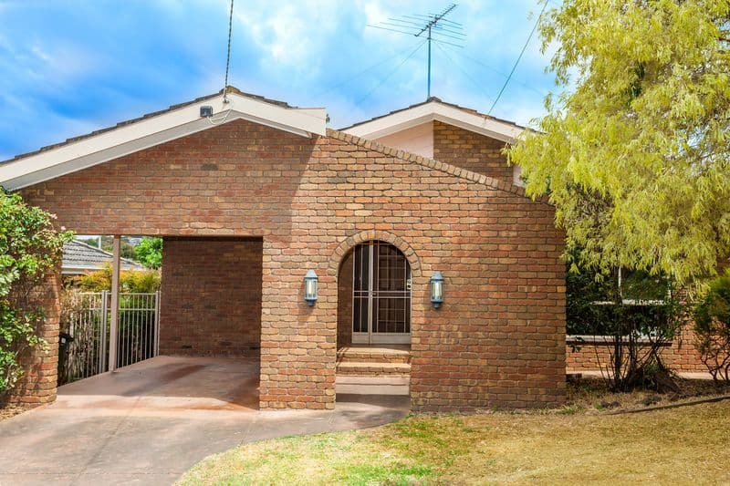20 Montague Street, Highton VIC 3216, Highton - Thumbnail 2