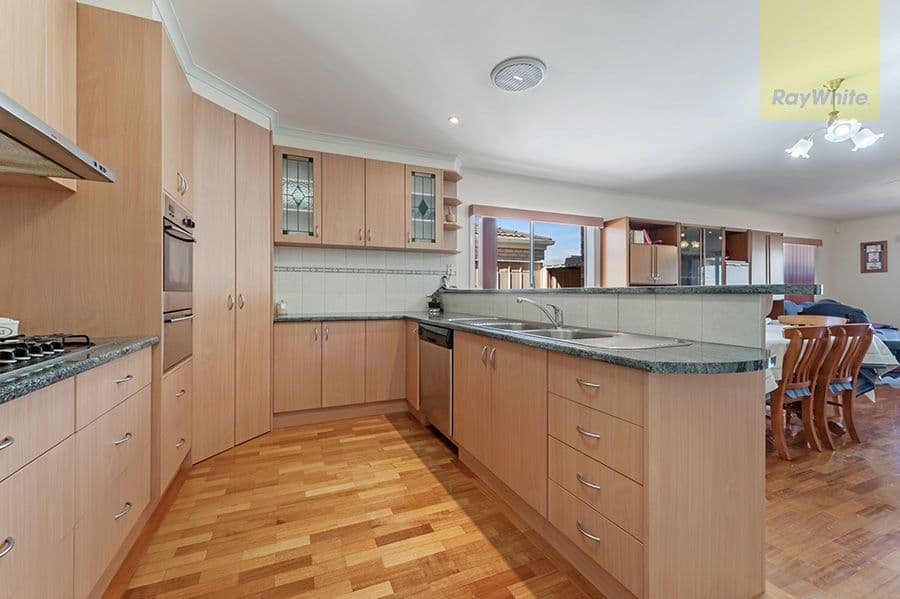 56 Kennedy Parade, Roxburgh Park VIC 3064, Roxburgh Park - Thumbnail 3