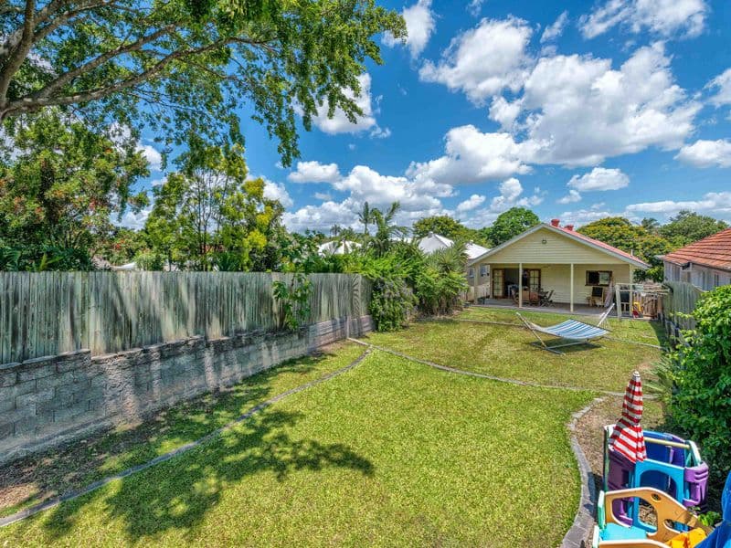 13 Vale Street, Wavell Heights QLD 4012, Wavell Heights - Thumbnail 2