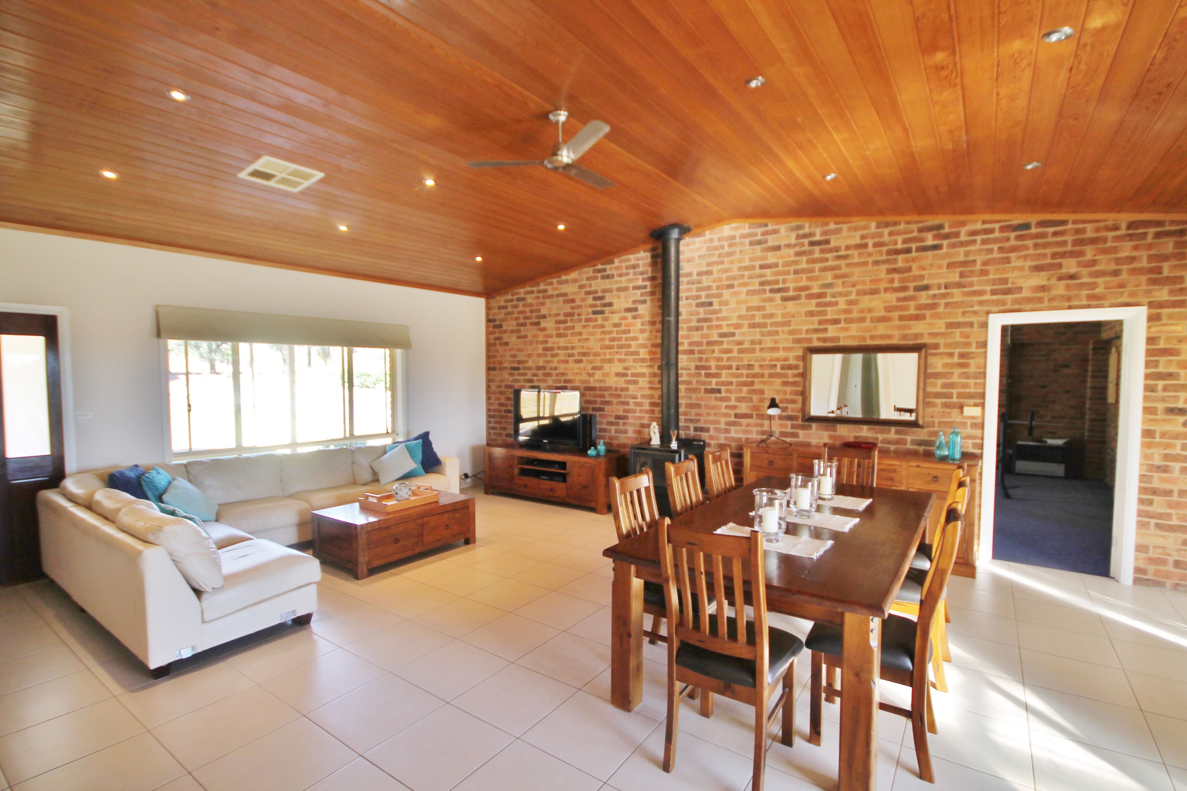 9 Mcmillans Road, Young - Thumbnail 5
