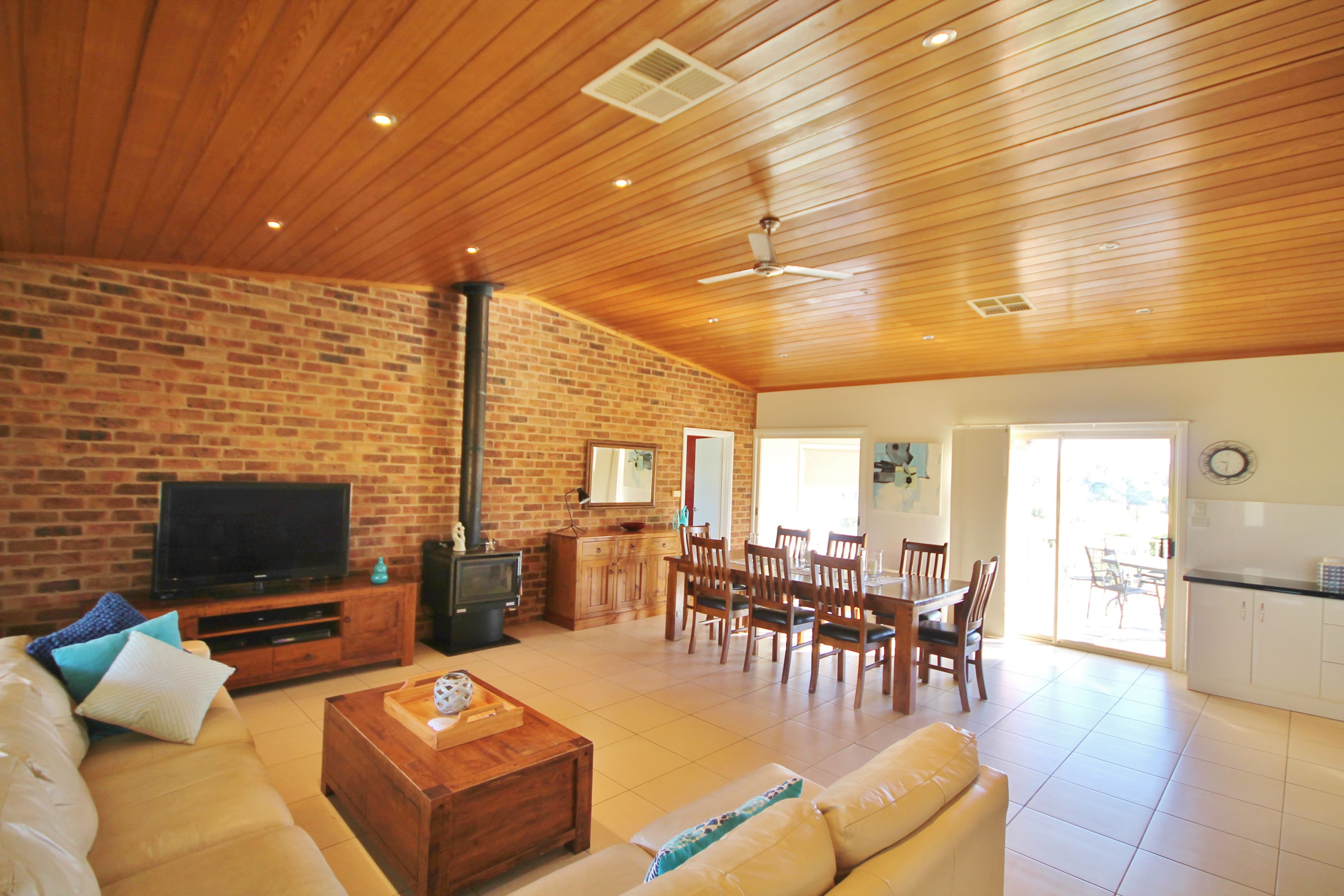 9 Mcmillans Road, Young - Thumbnail 6
