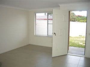 7 Macaw Avenue, MIAMI QLD 4220, Miami - Thumbnail 3
