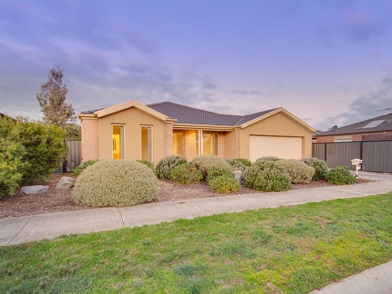 13 Seaton Court, Tarneit VIC 3029, Tarneit - Thumbnail 2