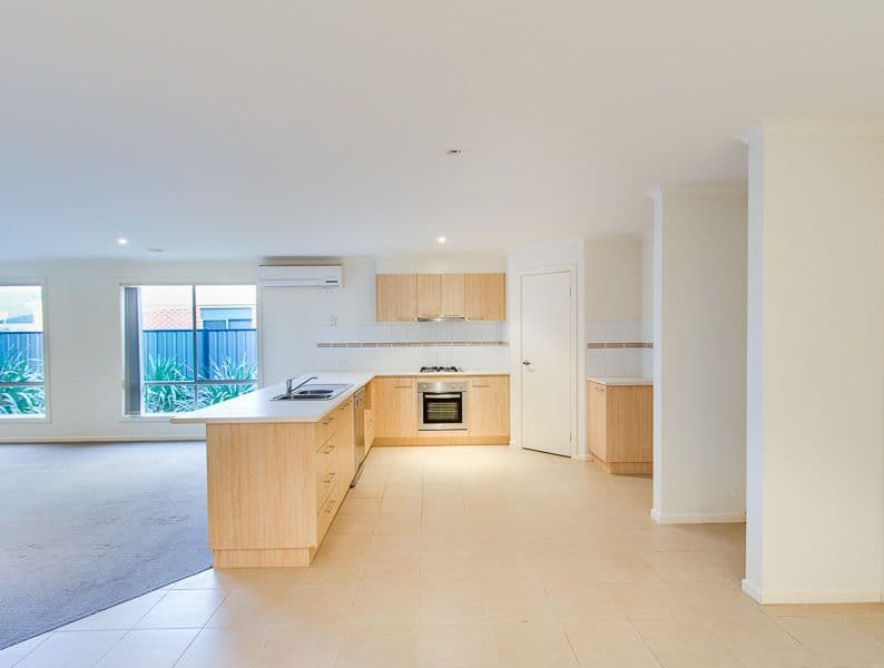 13 Seaton Court, Tarneit VIC 3029, Tarneit - Thumbnail 6