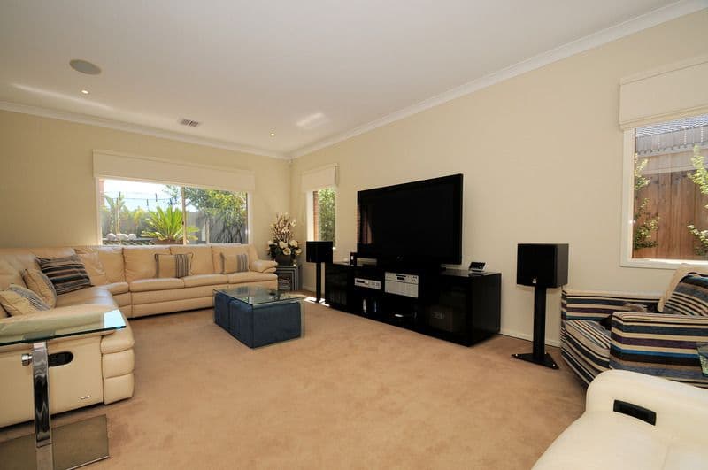 140 Lakeview Boulevard, KEYSBOROUGH VIC 3173, Keysborough - Thumbnail 4