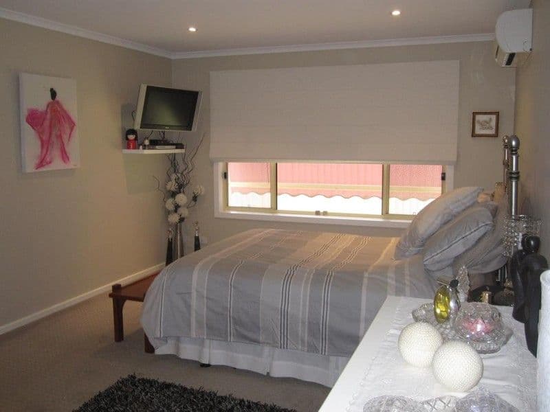 27 Herriot Street, HEATHCOTE VIC 3523, Heathcote - Thumbnail 4